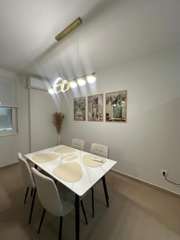 🏠 Apartament 2+1+2 për qira – 800 € / muaj Ish parku autobuzave