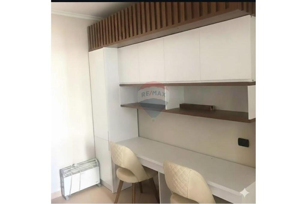 Jepet me qira apartament (2+1) Bill KLinton