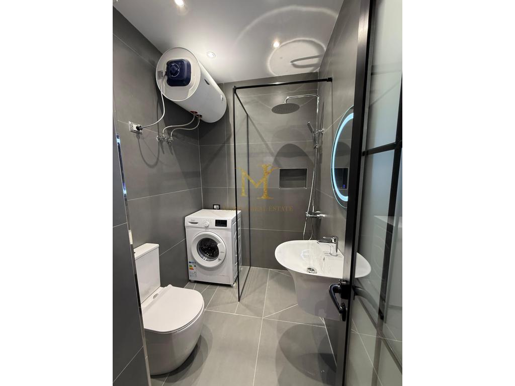 SHITET APARTAMENT 1+1 I INVESTUAR NE DETAJE , PLAZH ILIRIA !!
