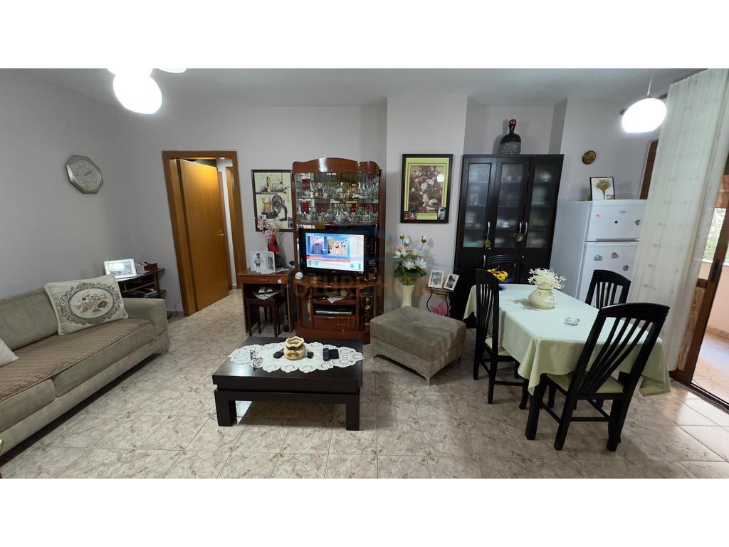 Qera, Apartament 1+1, Rruga e Bogdaneve, Tirane