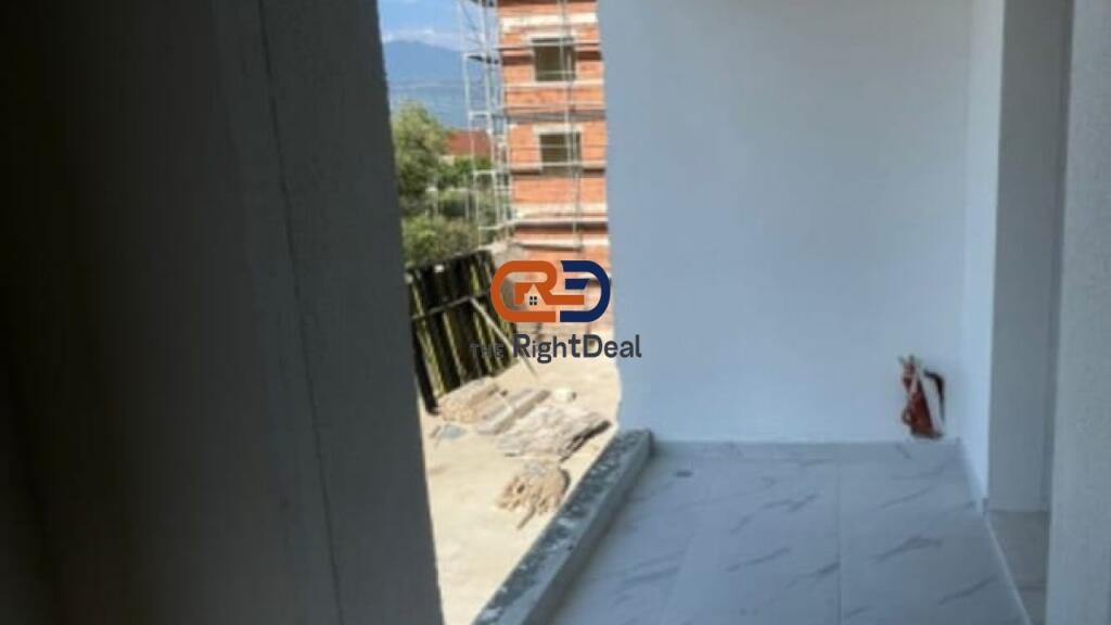 In Paskuqan, Apartment 2+1+2 for Sale, Very Close to the Grand Ring!!