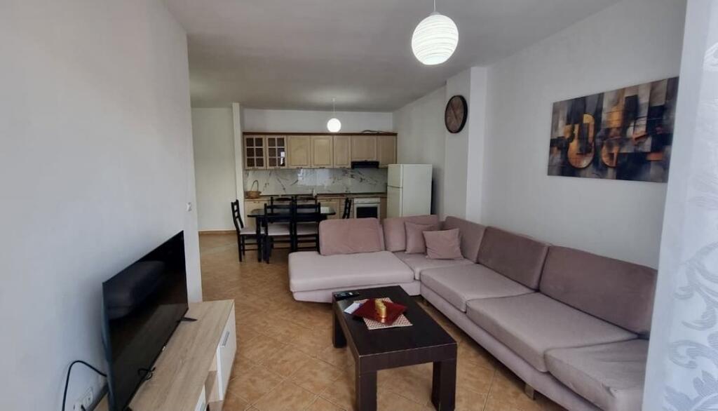 Qira, Apartament 2+1, Unaza e Re, Tirane.