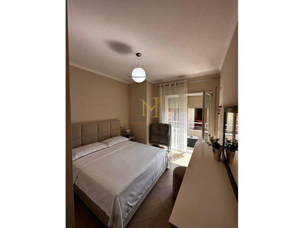 APARTAMENT 1+1 ME QERA AFATGJATE NE SHKEMBIN E KAVAJES !!