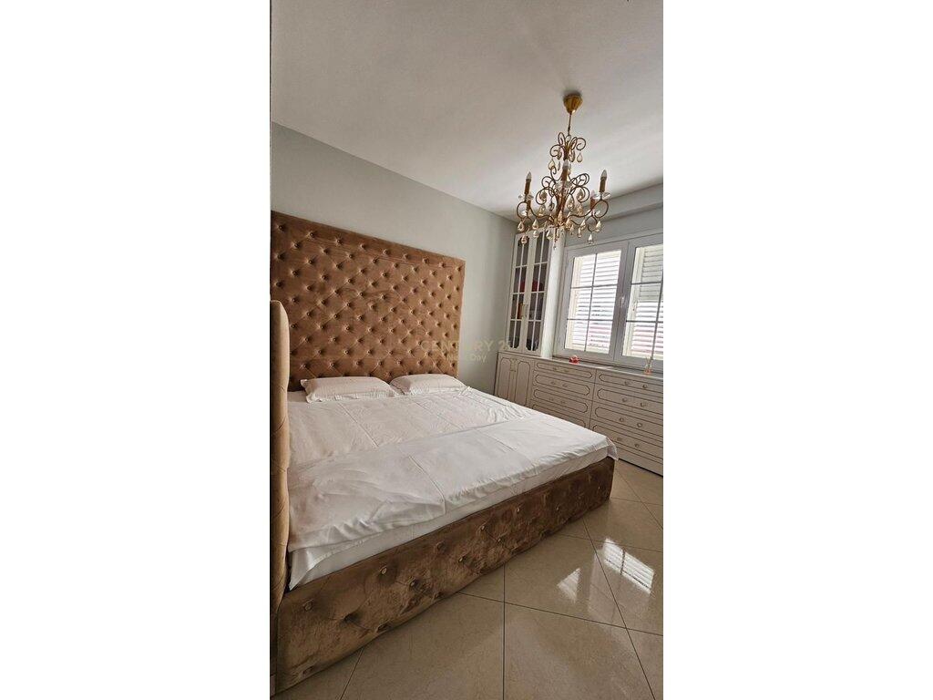 Apartament 2+1+2T Me Qira te Ish Rajoni Durrës - 600€ | 86 m²