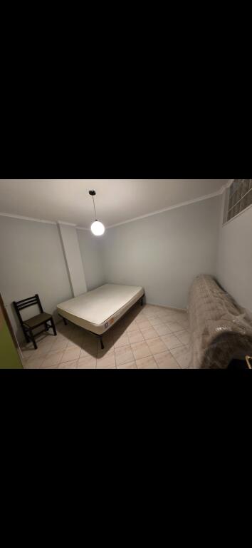 Jepet Apartament 2+1 Me Qera Ne 5 Maji