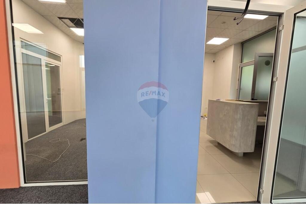 Ufficio in Affitto - Vicino al centro di Tirana