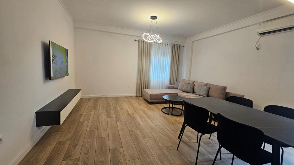 🏡 Kiralık 2+1 daire – Kodra e Diellit