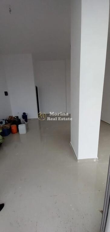 Affitto, Locale commerciale, presso il Lago Artificiale, 850 euro/mese
