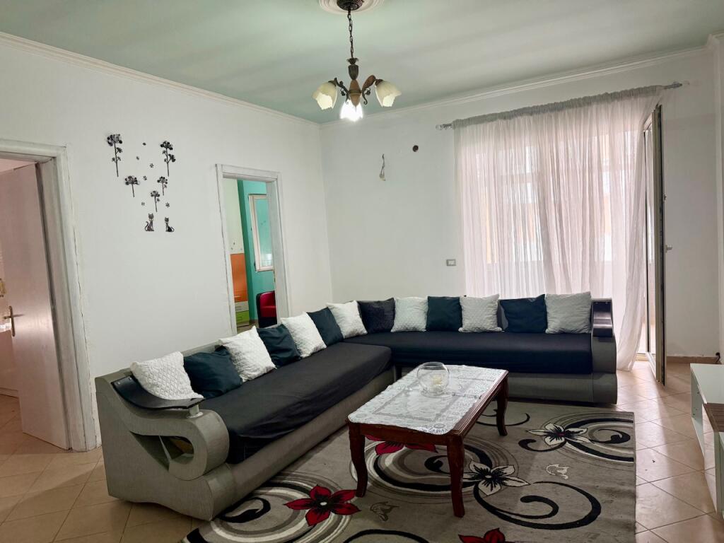 ~`~~~~Apartament 2+1 per qera TEK DN MARKET~~~~~