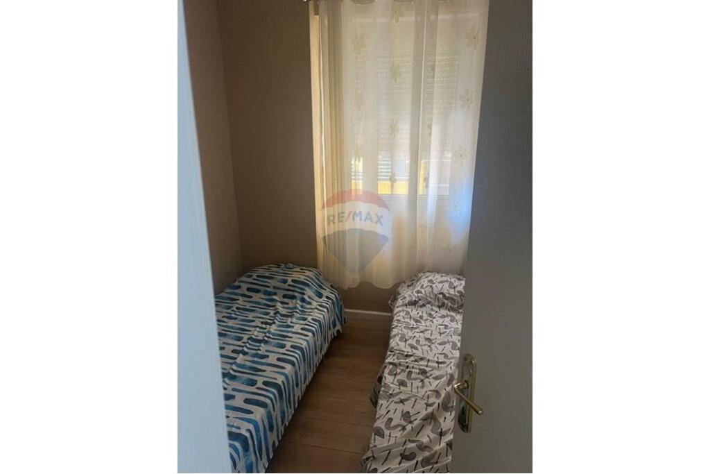 Apartament 2+1 me Qira, Shkoze !