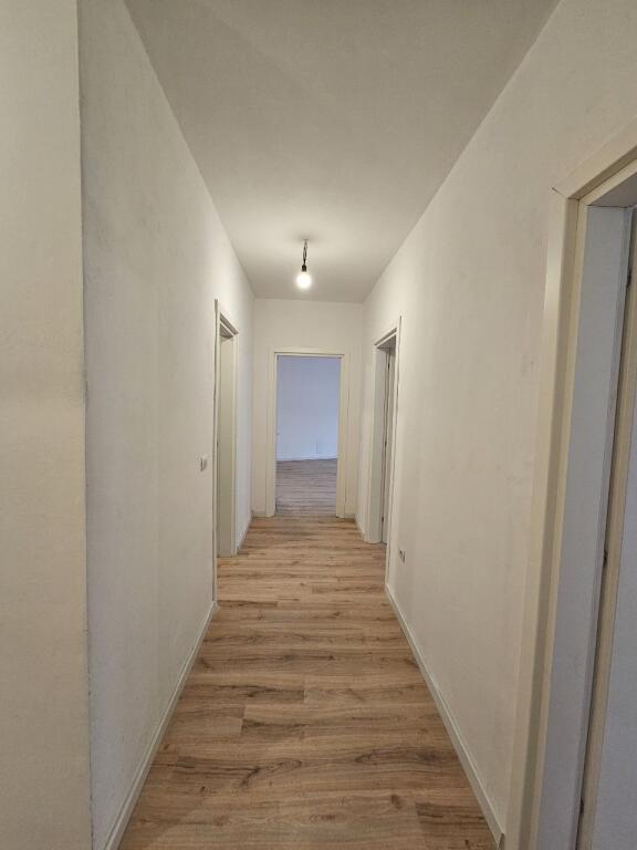 Apartament 2+1+2 tualete, Kopshti zologjik!
