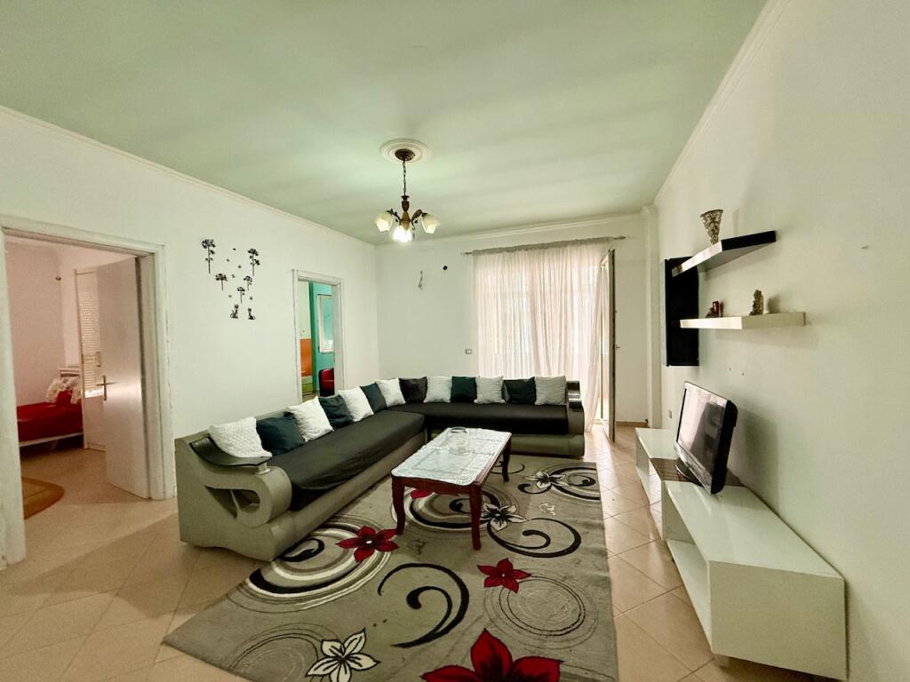 ~`~~~~Apartament 2+1 per qera TEK DN MARKET~~~~~