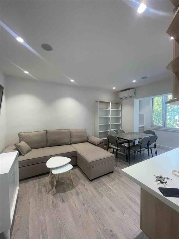 Jepet me qira apartament 1+1 perballe me Harry Fulltz