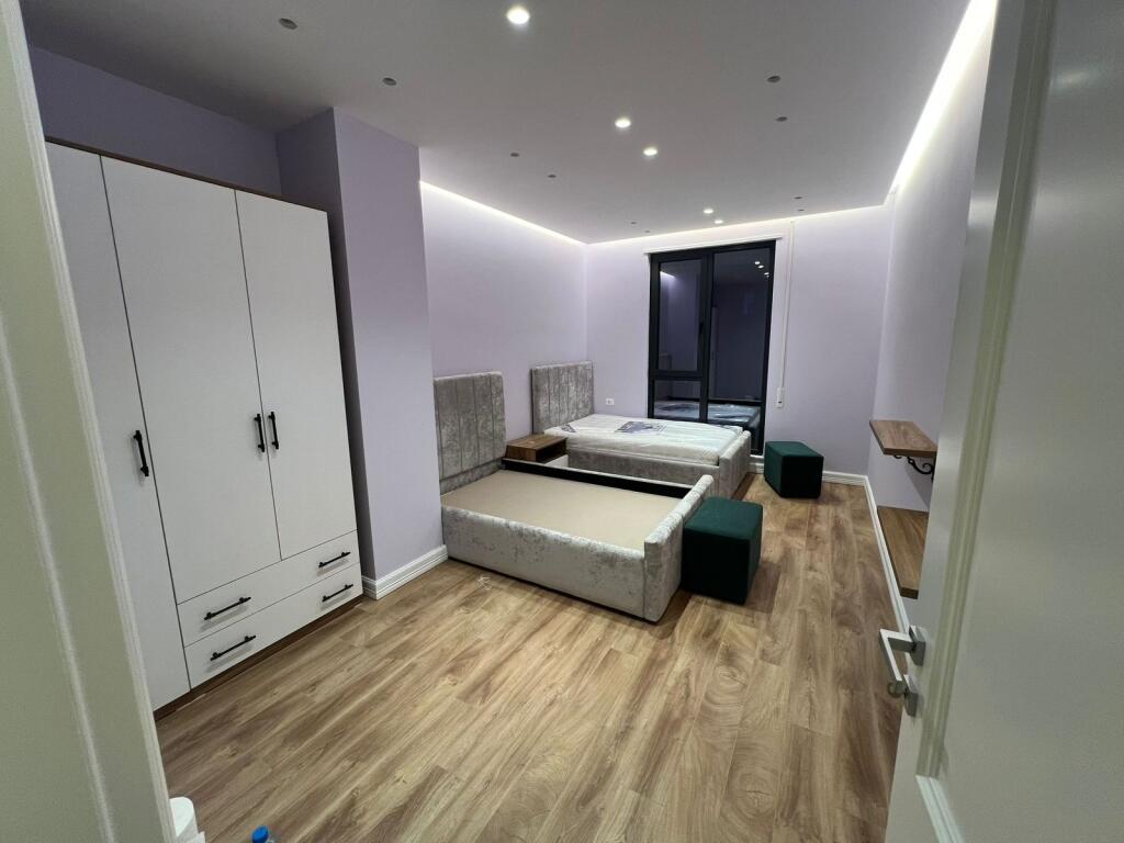 Jepet me qira 3+1+2 PORCELAN RESIDENCA ERLI