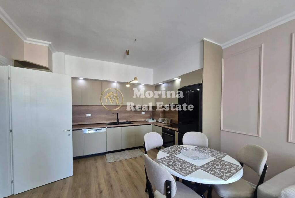 Affitto, Appartamento 2+1+Balcone, ad Astir, presso ”Vila L 2021”, 650 euro/mese
