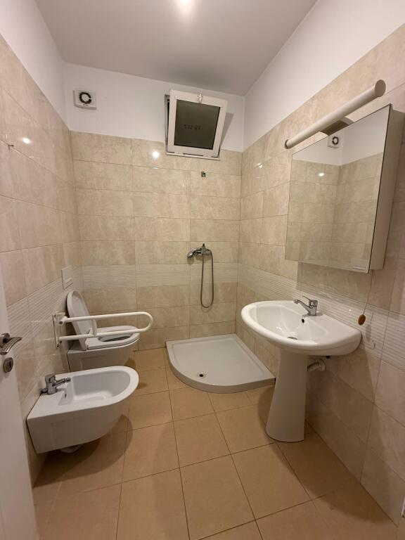 🏡 Apartament për Shitje – 2+1+2 📍 Kinostudio