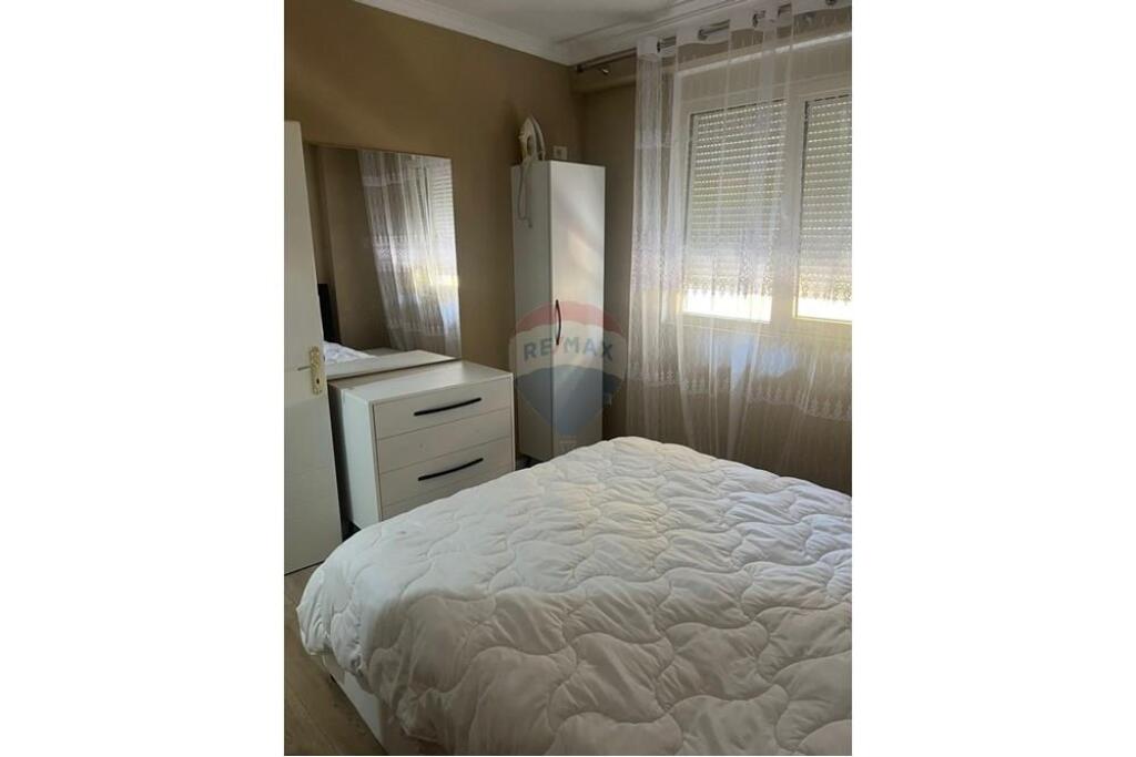 Apartament 2+1 me Qira, Shkoze !