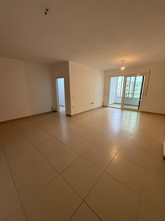 🏡 Apartament për Shitje – 2+1+2 📍 Kinostudio