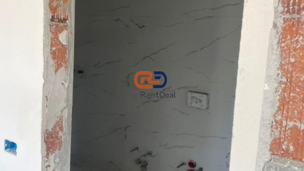 In Paskuqan, Apartment 2+1+2 for Sale, Very Close to the Grand Ring!!