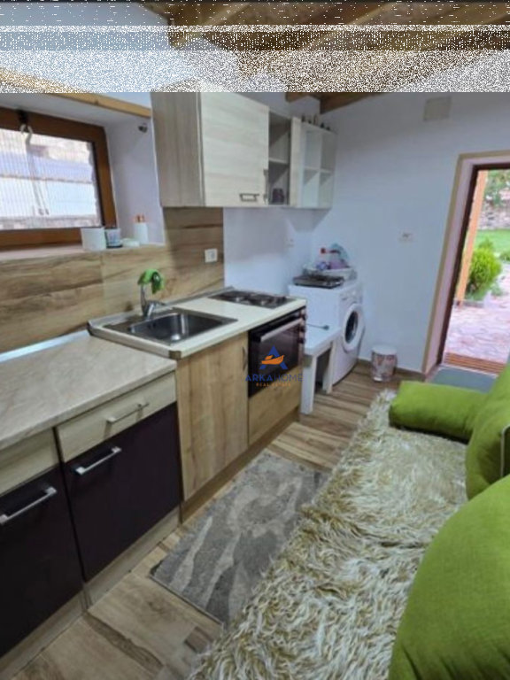 VENDESI CASA PRIVATA INSIEME A TERRENO +OPPORTUNITÀ HOTEL 3 PIANI “VOSKOPOJ” 175.000 EURO