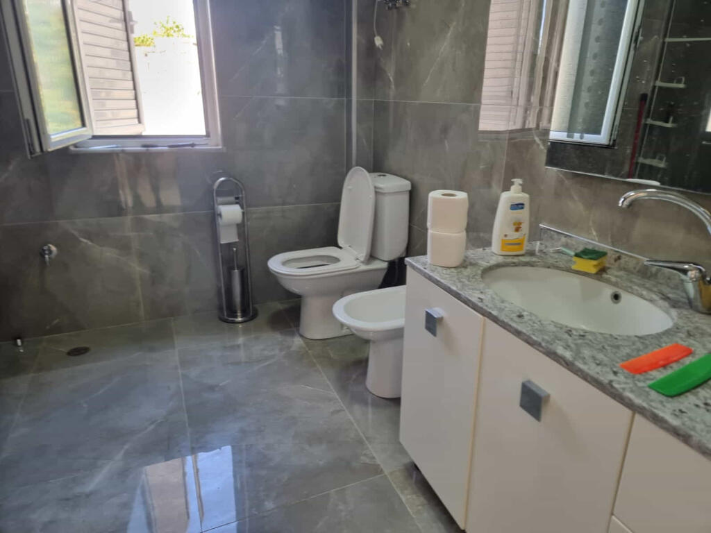 Vile Me Qera 2 Kateshe ne Ali Dem (ID BV22510) Tirane