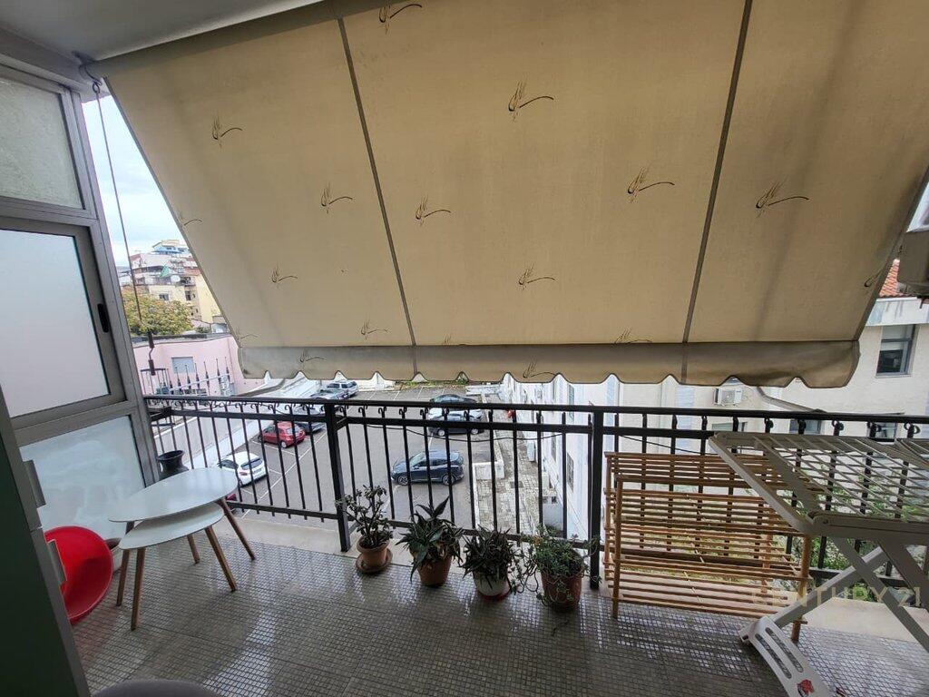 Apartament 2+1+2 në zemër të Tiranës! 📍 Ura e Tabakëve – Toptani Center 285,000 €