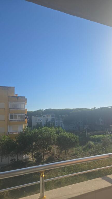 Shitet Apartament ne Golem