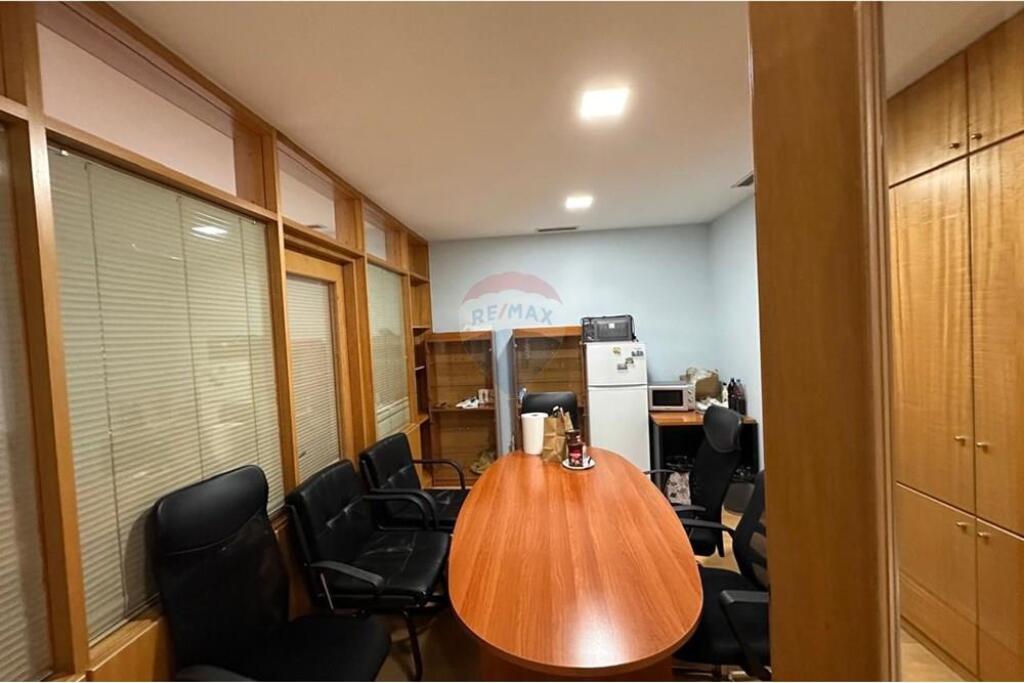 Appartamento 4+1+2 in Vendita nel Centro di Tirana