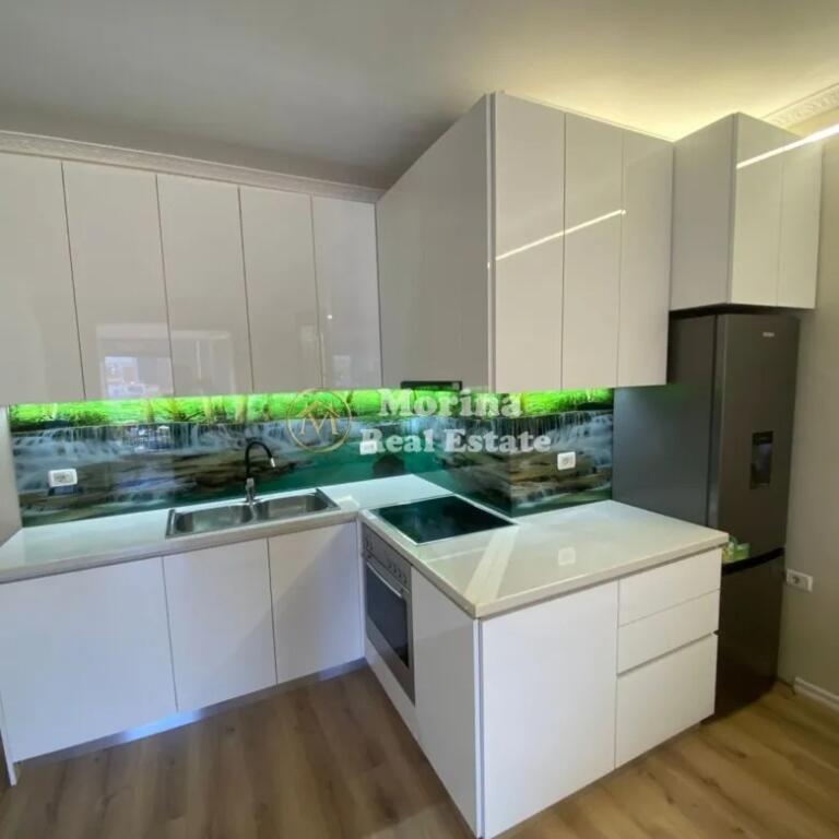 Rent Apartment 1+1, at the Train Station, 650 Euro