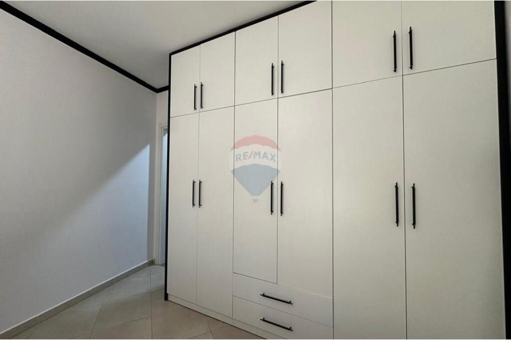 Kuru göl kenarında kiralık daire   jepet me qira apartament tek liqen i thate