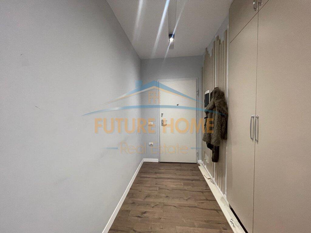 Shitet, Apartament 2+1+2+Post Parkimi, Kinostudio, Tiranë.