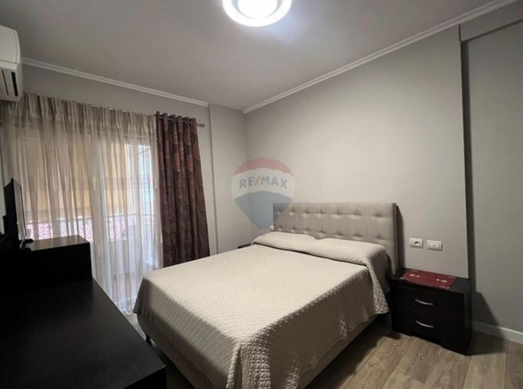 Apartament 2+1 me Qira në Myslym Shyr, Tiranë