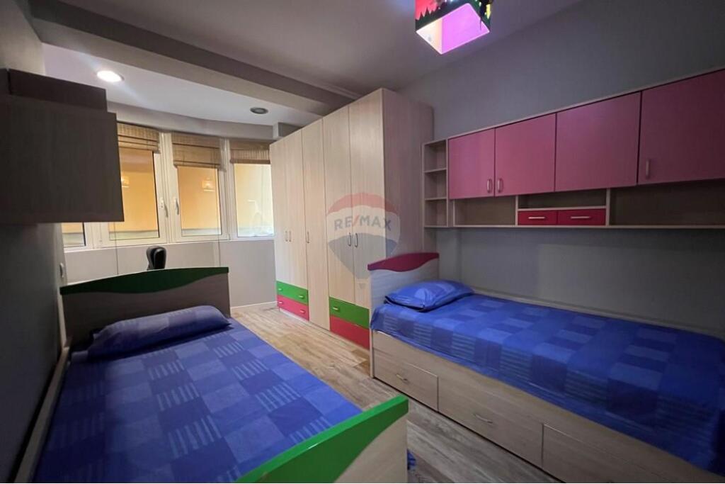 Apartament 2+1 Me Qira Ne Myslym Shyr!
