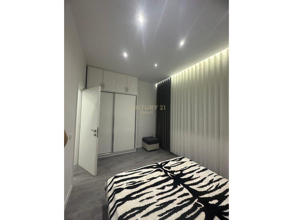 Apartament 1+1 PRANE STADIUMIT AIR ALBANIA PER QIRA !