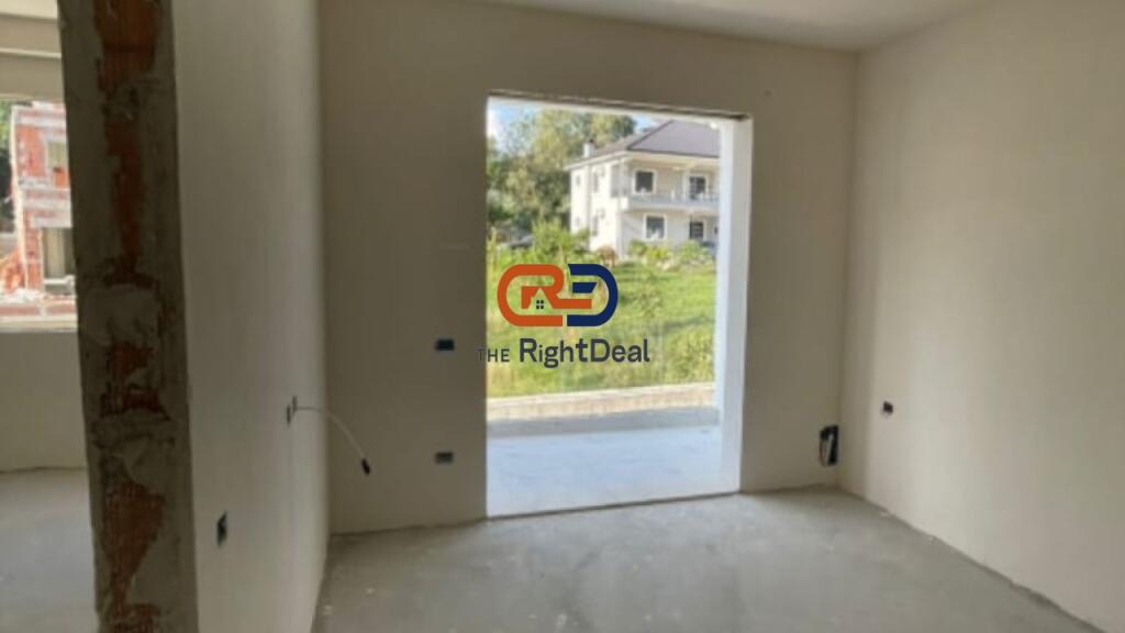 In Paskuqan, Apartment 2+1+2 for Sale, Very Close to the Grand Ring!!