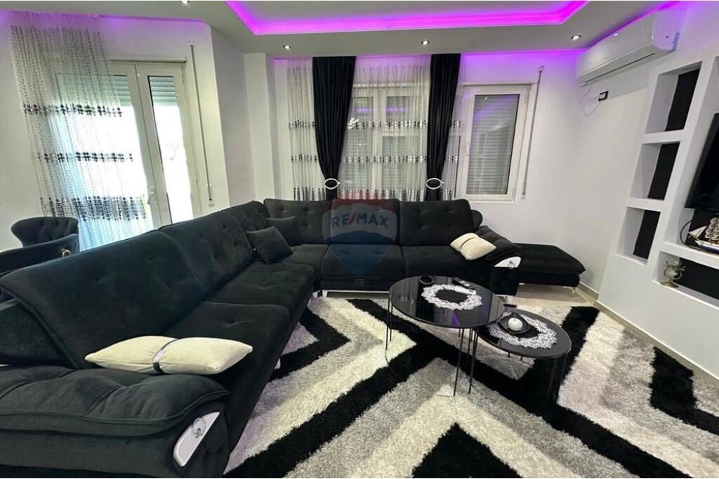 Apartament 2+1 me qira tek Liqeni i Thate