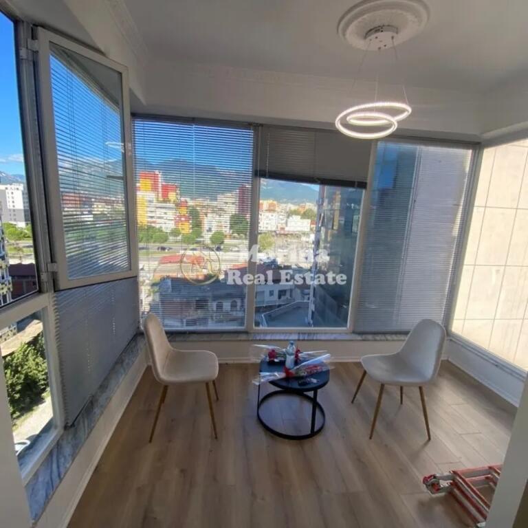 Rent Apartment 1+1, at the Train Station, 650 Euro