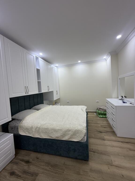 SHITET APARTAMENT NE GOLEM