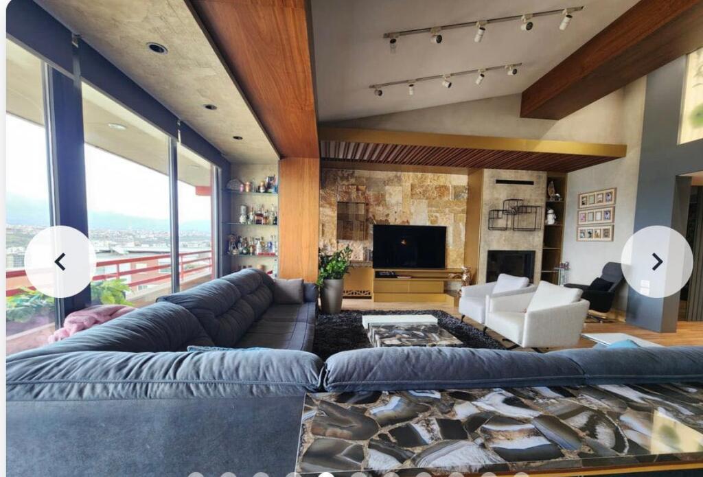 🏡 Modern apartment 3+1+2 bathrooms for rent at Dry Lake