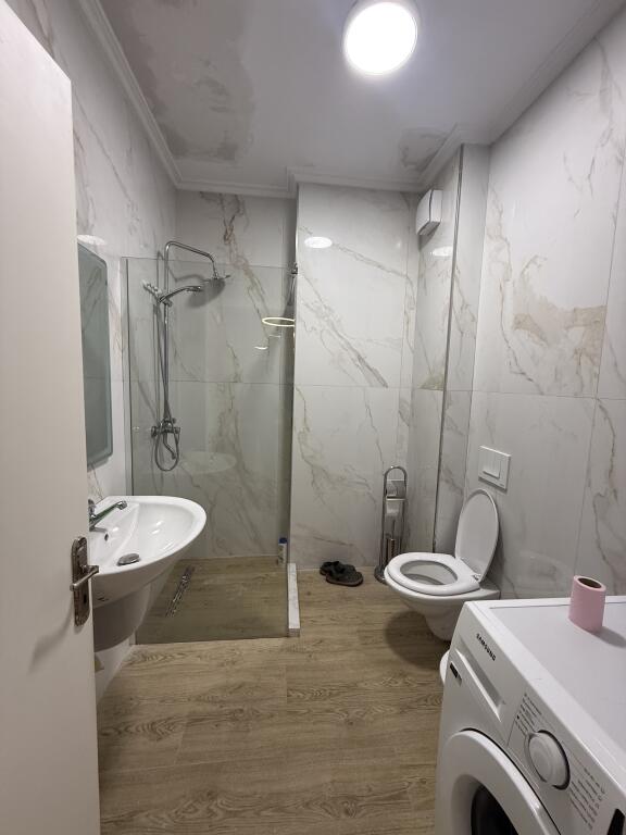 SHITET APARTAMENT NE GOLEM
