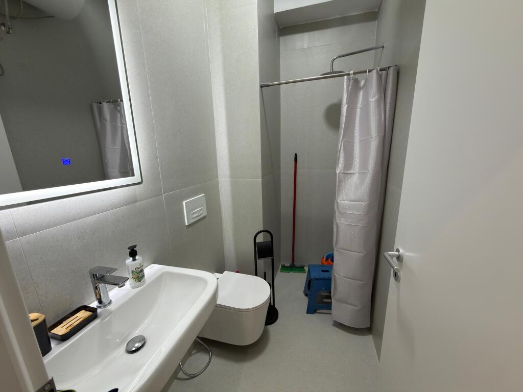 📣 Apartment 1+1 for Rent 📍 "Kadiu" Complex, Ali Demi – Tirana 🏢 4th floor with 2 elevators 🏠 Completely new, never lived in before 💶 450 € / month  
