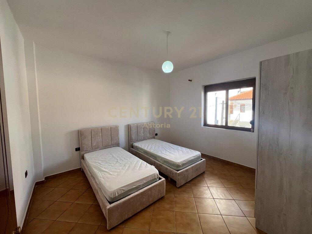 Jepet me qira apartament 3+1+2 ne Astir