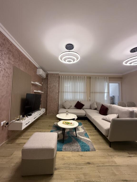 SHITET APARTAMENT NE GOLEM