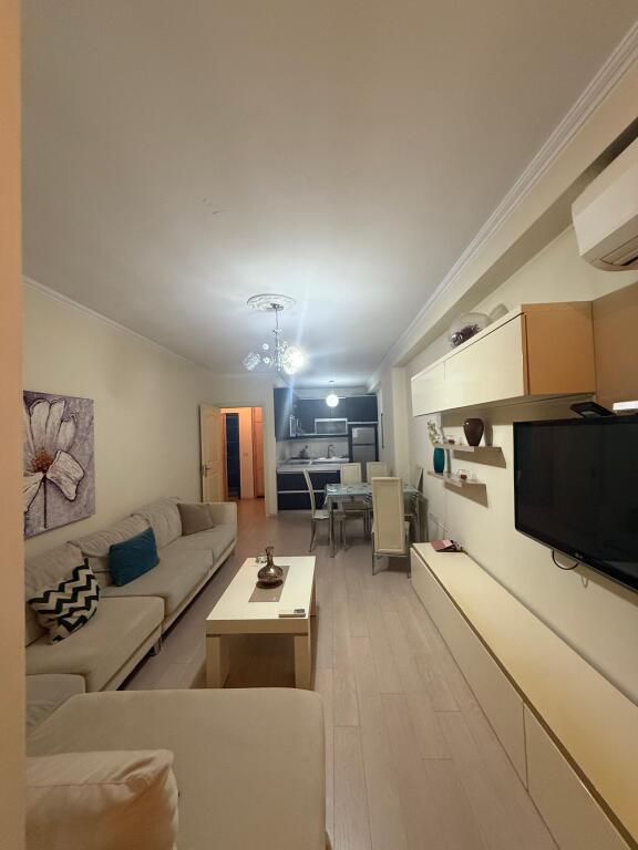 Apartament 2+1 per qera ish ekspozita