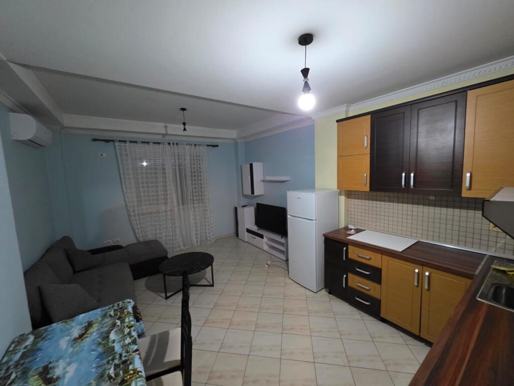 Appartamento 2+1+1 con Balcone in Affitto