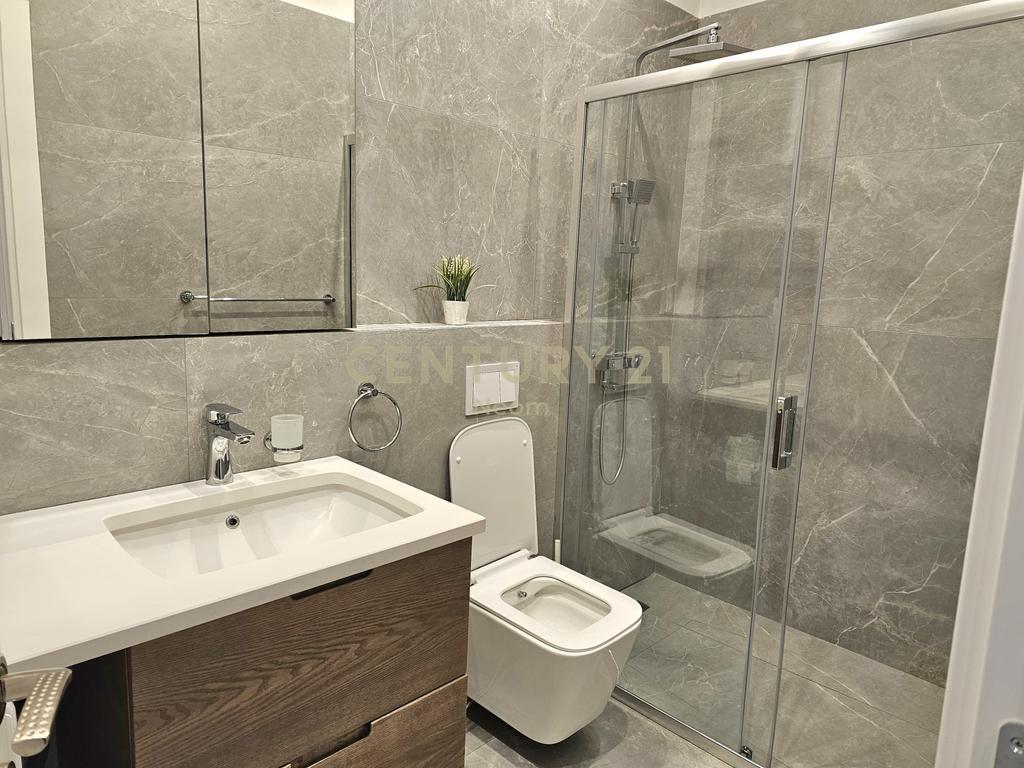 Apartment 2+1+1 +Parking At the Extension of Kodra e Diellit!