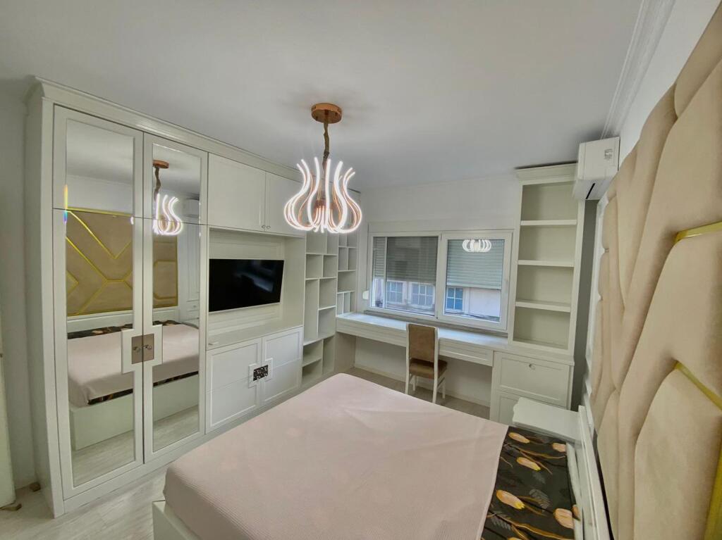 🏡 Jepet me qira apartament luksoz 3+1+2 në Rrugën e Elbasanit