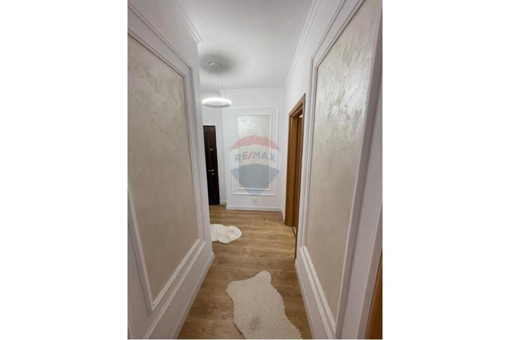 Shitet apartament 1+1 në Astir pranë Bar Artistit