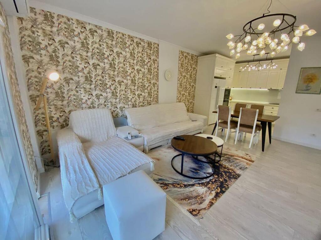 🏡 Jepet me qira apartament luksoz 3+1+2 në Rrugën e Elbasanit