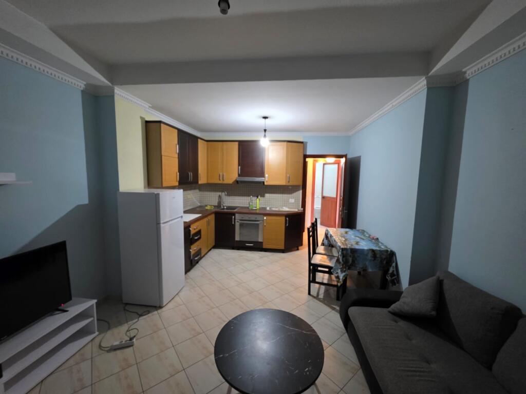 Appartamento 2+1+1 con Balcone in Affitto